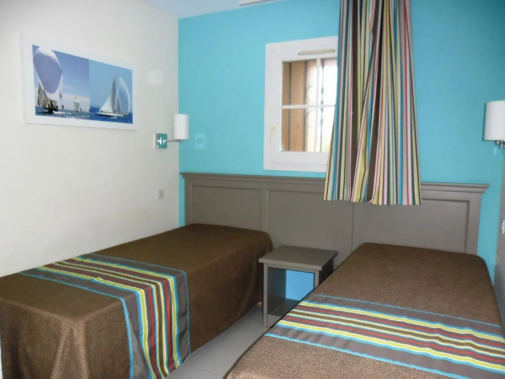 Aparthotel Echappee Bleue Immobilier - Les Marines Cogolin 2*,